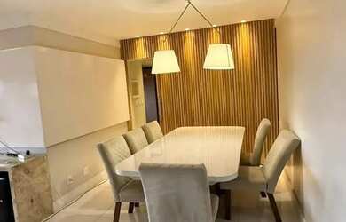 Imagem: O apartamento possui 3 Dormitórios, 2 Banheiros, 2 Vagas na