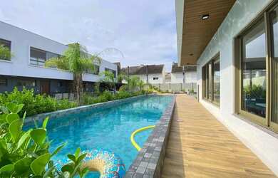 Imagem: A casa em condomínio possui 3 Dormitórios, 4 Banheiros, 2