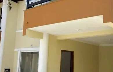 Imagem: A casa em condomínio possui 3 Dormitórios, 3 Banheiros, 1