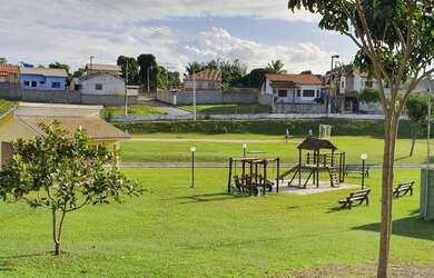 Imagem: O terreno possui 200m² de Área e está localizado em Vila