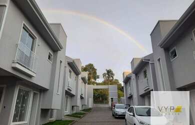 Imagem: A casa à venda possui 3 Dormitórios, 3 Banheiros, 1 Vaga na