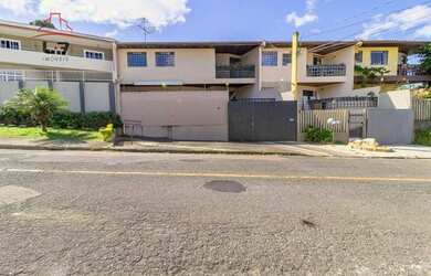 Imagem: A casa em condomínio à venda possui 3 Dormitórios, 3 Banheiros