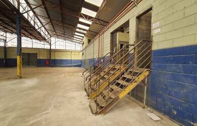 Imagem 8: Galpão para locação possui 900 m² em Vila Agrícola - Jundiaí - SP