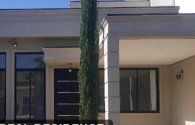 Imagem: A casa em condomínio possui 3 Dormitórios, 2 Banheiros, 2