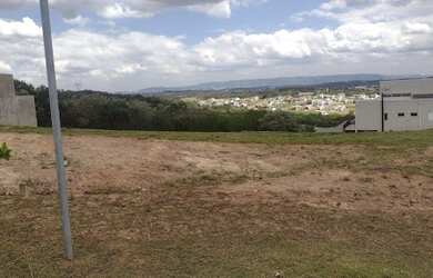 Imagem: O terreno possui 525m² de Área e está localizado em Louveira