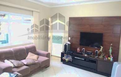 Imagem: A casa possui 3 Dormitórios, 2 Banheiros, 2 Vagas na garagem