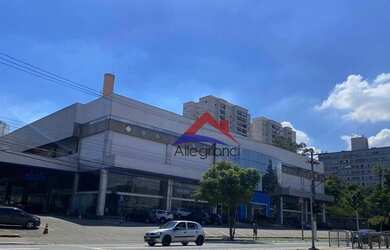 Imagem: O depósito possui 5 Vagas na garagem, 12.158m² de Área e