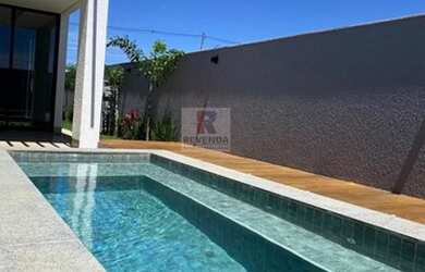 Imagem: A casa possui 3 Dormitórios, 4 Banheiros, 4 Vagas na garagem