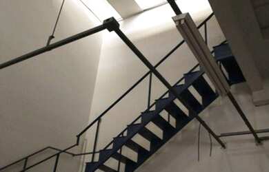 Imagem: O depósito possui 2.400m² de Área e está localizado em