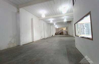 Imagem 3: Galpão para alugar, 700 m² por R$ 8.000,00/mês - Jardim Anchieta -...