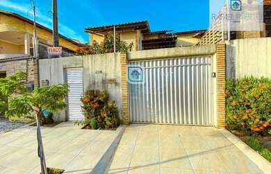 Imagem: A casa possui 4 Dormitórios, 4 Banheiros, 2 Vagas na garagem