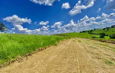 Imagem 2: Vendo lote proximo a Nazaré Paulista Condominio fechado 184OEFN