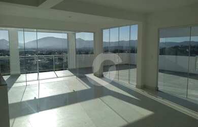 Imagem: O apartamento na cobertura possui 3 Dormitórios, 2 Banheiros