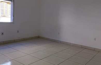 Imagem: O apartamento possui 1 Dormitório, 1 Banheiro, 28m² de Área