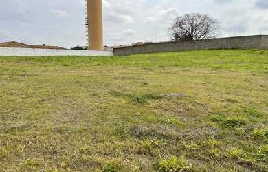 Imagem: O terreno possui 485m² de Área e está localizado em Jardim