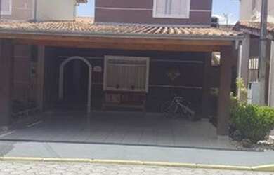 Imagem: A casa em condomínio possui 2 Dormitórios, 2 Banheiros, 2