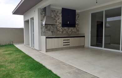 Imagem: A casa em condomínio possui 3 Dormitórios, 5 Banheiros, 4