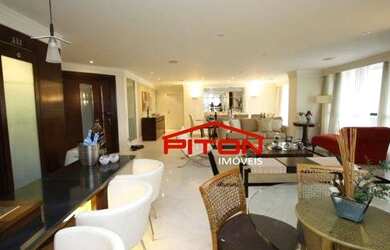 Imagem: O apartamento possui 4 Dormitórios, 3 Banheiros, 4 Vagas na