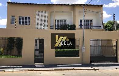 Imagem: A casa possui 3 Dormitórios, 3 Banheiros, 3 Vagas na garagem