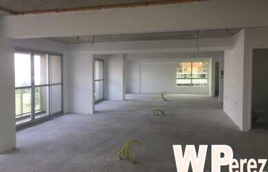 Imagem: O depósito possui 1 Vaga na garagem e 37m² de Área e está