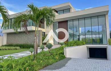 Imagem: A casa em condomínio possui 5 Dormitórios, 5 Banheiros, 5