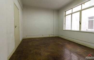 Imagem: O depósito possui 17m² de Área e está localizado em Centro