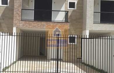 Imagem: A casa possui 3 Dormitórios, 3 Banheiros, 1 Vaga na garagem