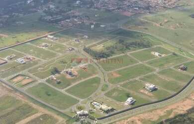 Imagem: O terreno possui 910m² de Área e está localizado em Vila