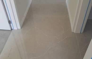 Imagem 14: Juvevê - Alto da Xv - 02 quartos, 01 suite, bwc social, vaga livre, NOVO, piso porcelanato