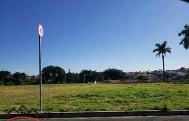 Imagem: O terreno possui 333m² de Área e está localizado em Jardins