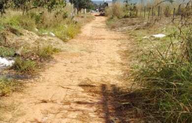 Imagem: O terreno possui 607m² de Área e está localizado em Parque