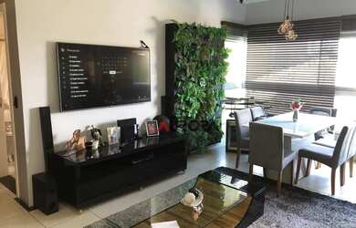 Imagem: O apartamento possui 2 Dormitórios, 2 Banheiros, 2 Vagas na