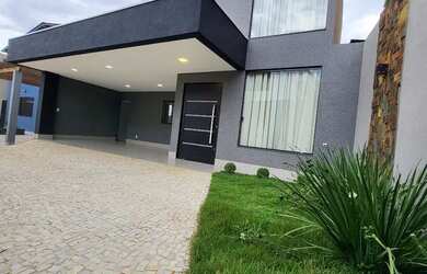 Imagem: A casa em condomínio à venda possui 3 Dormitórios, 4 Banheiros