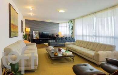 Imagem: O apartamento possui 4 Dormitórios, 5 Banheiros, 3 Vagas na