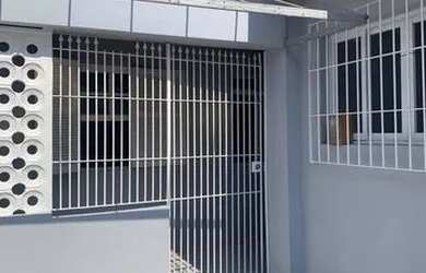 Imagem: A casa possui 1 Dormitório, 2 Banheiros, 60m² de Área e