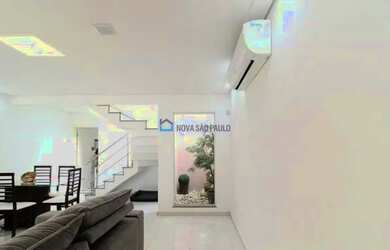 Imagem 3: Belíssimo sobrado semi novo com 135m² com 3 dormitórios, sendo 3 suítes e 3 vagas em Nov