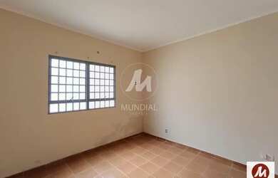 Imagem: O depósito possui 2 Vagas na garagem e 166m² de Área e está