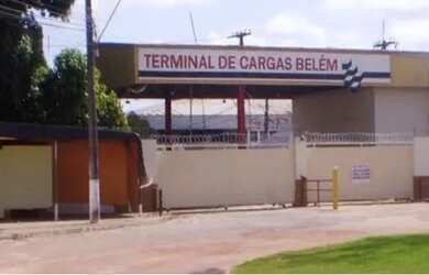 Imagem: O depósito possui 9.496m² de Área e está localizado em