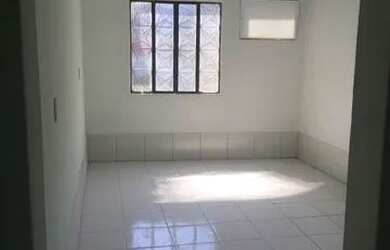 Imagem: A casa possui 1 Dormitório, 1 Banheiro, 50m² de Área e está