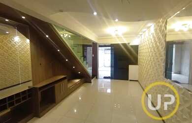 Imagem: A casa possui 2 Dormitórios, 2 Banheiros, 1 Vaga na garagem