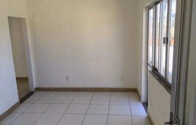 Imagem: O apartamento possui 1 Dormitório, 1 Banheiro, 60m² de Área