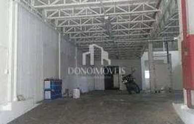 Imagem: O depósito possui 4 Vagas na garagem, 1.000m² de Área e