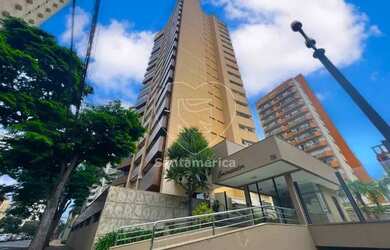 Imagem: O apartamento possui 4 Dormitórios, 3 Banheiros, 3 Vagas na