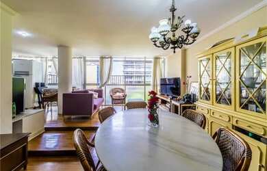 Imagem: O apartamento possui 3 Dormitórios, 2 Banheiros, 131m² de