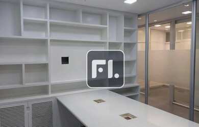 Imagem: O depósito possui 5 Vagas na garagem, 224m² de Área e está