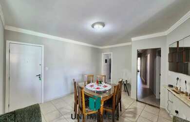 Imagem 2: Apartamento espaçoso a venda de 3 quartos com suíte na quadra do mar...