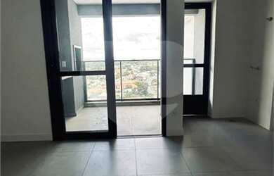 Imagem: O apartamento possui 3 Dormitórios, 1 Banheiro, 1 Vaga na garagem