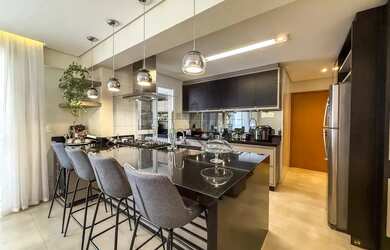 Imagem: O apartamento possui 3 Dormitórios, 4 Banheiros, 3 Vagas na