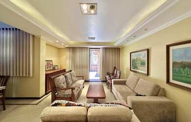 Imagem 12: Lindíssima casa alto padrão no Bairro Nossa Senhora de Lourdes, vendida de Porte