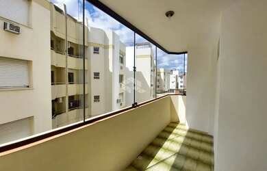 Imagem 4: Amplo apartamento semi mobiliado 3 dormitórios, 1 suíte, com garagem no bairro Nª Sª de Fá